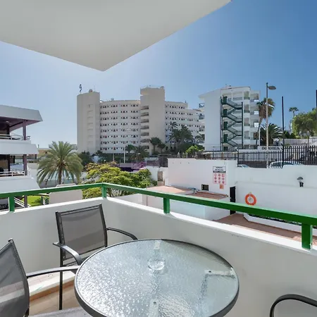 Yumbo Centro Apartment *